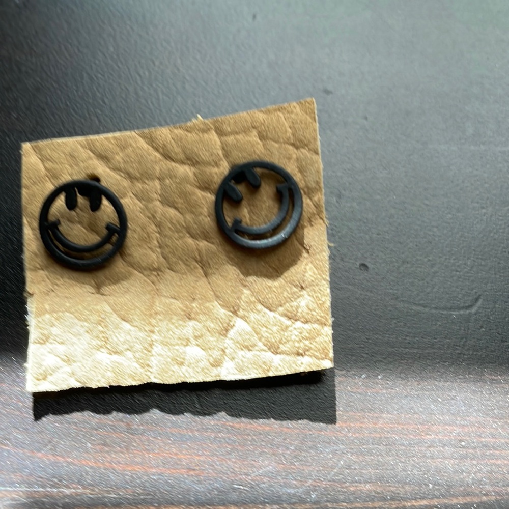Happy face earrings